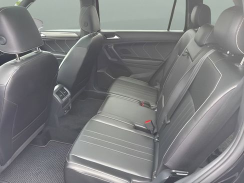 Used 2024 Volkswagen Tiguan SE R-Line AWD/4WD image 20