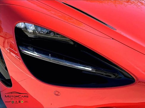 Used 2026 McLaren 750S Spider RWD image 20