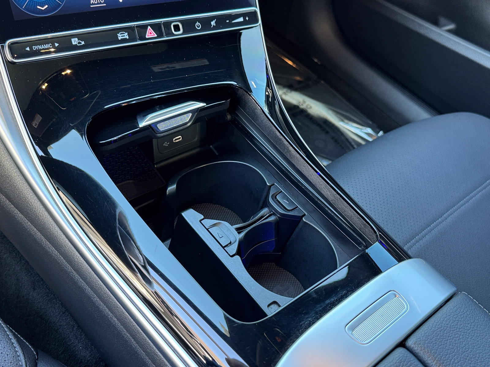 Used 2024 Mercedes-Benz C 300 4MATIC Sedan image 21