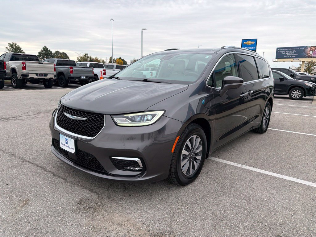 Used 2021 Chrysler Pacifica Touring-L FWD image 7