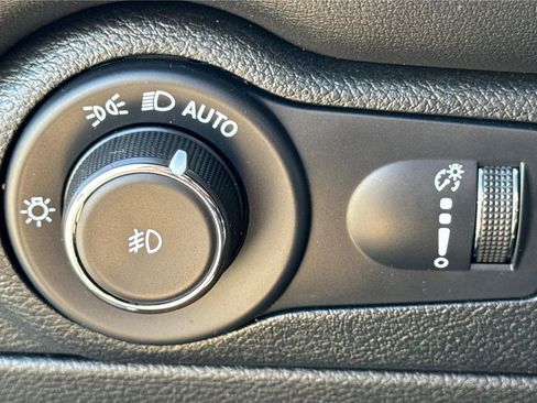 Used 2022 Dodge Durango R/T AWD/4WD image 17