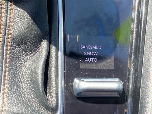 Used 2022 Jeep Compass Limited AWD/4WD image 14