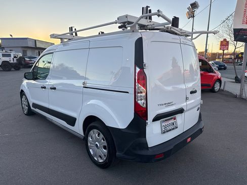 Used 2022 Ford Transit Connect XL image 3