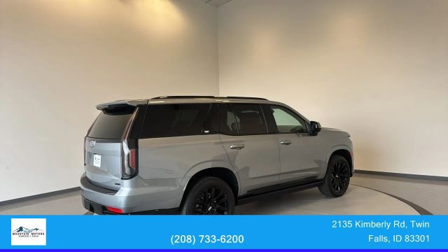 Used 2024 Cadillac Escalade Sport w/ LPO, ONYX Package AWD/4WD image 10