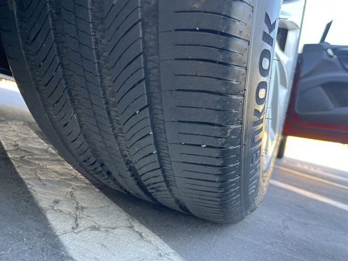 Used 2016 Tesla Model X Performance image 19