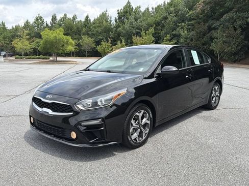 Used 2020 Kia Forte LXS FWD image 3