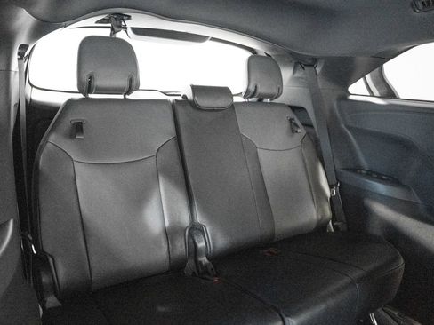 Used 2023 Toyota Sienna XSE FWD image 34