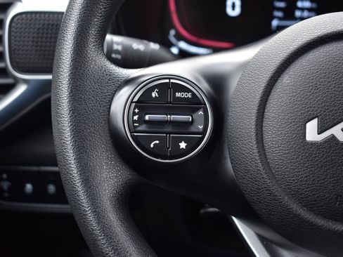 Used 2024 Kia Soul LX w/ Option Group 015 image 12