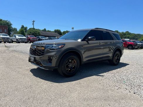 Used 2026 Ford Explorer Tremor w/ Tremor Convenience Package AWD/4WD image 4