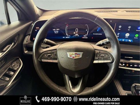 Used 2024 Cadillac XT4 Premium Luxury w/ Cold Weather Package FWD image 13