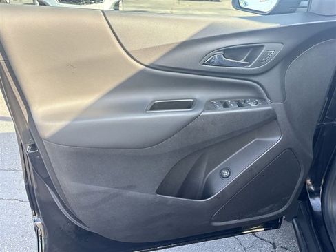 Certified 2024 Chevrolet Equinox LT w/ LPO, Floor Liner Package image 21