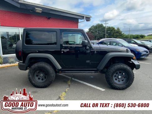 Used 2014 Jeep Wrangler Sport AWD/4WD image 4