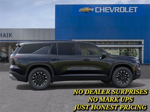 New 2026 Chevrolet Traverse Z71 w/ Enhanced Driving Package image 5