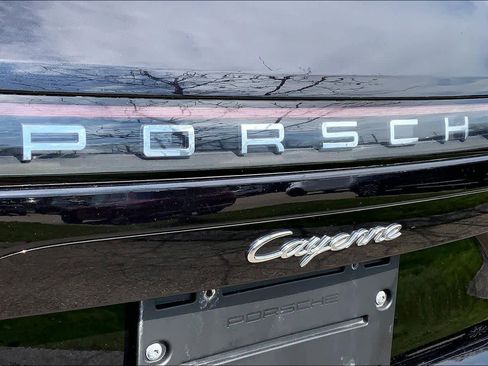 Used 2019 Porsche Cayenne AWD/4WD image 29