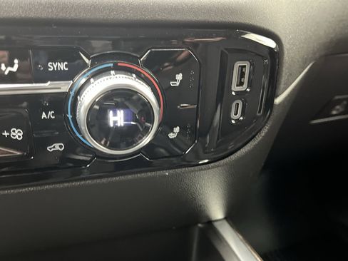 Certified 2023 GMC Sierra 1500 Elevation image 24