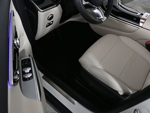 Used 2026 Mercedes-Benz GLC 300 image 7