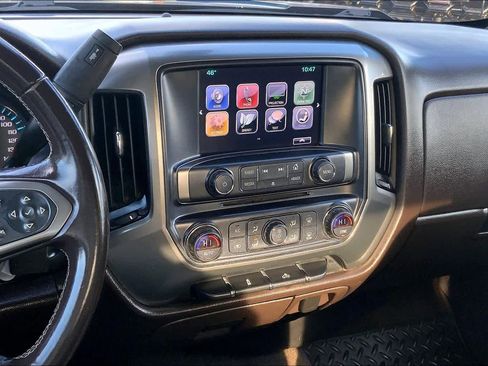Used 2018 Chevrolet Silverado 1500 LT w/ LT Eassist Package image 6