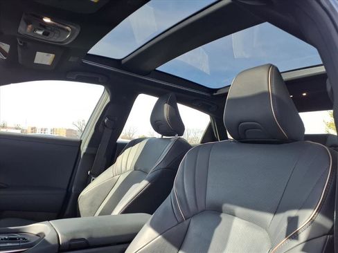 Used 2023 Toyota Crown XLE image 24