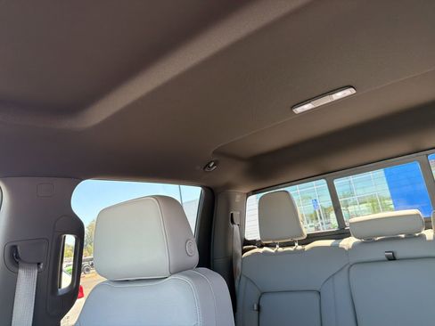 Used 2020 Chevrolet Silverado 2500 LTZ w/ LTZ Premium Package image 19