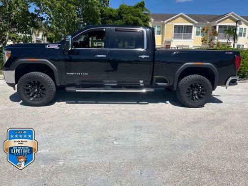 Used 2022 GMC Sierra 3500 SLT AWD/4WD image 4