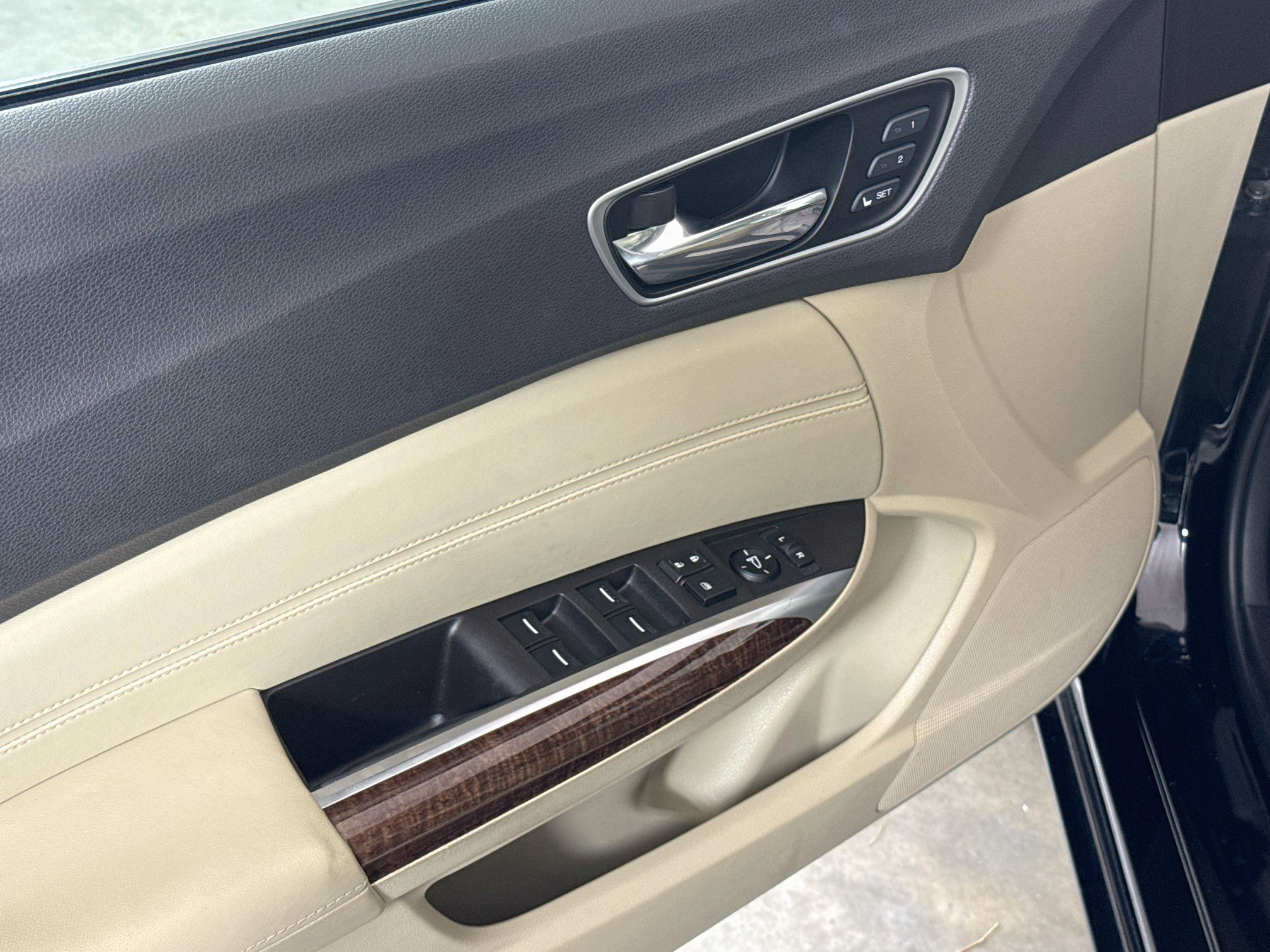 Used 2019 Acura TLX FWD image 19