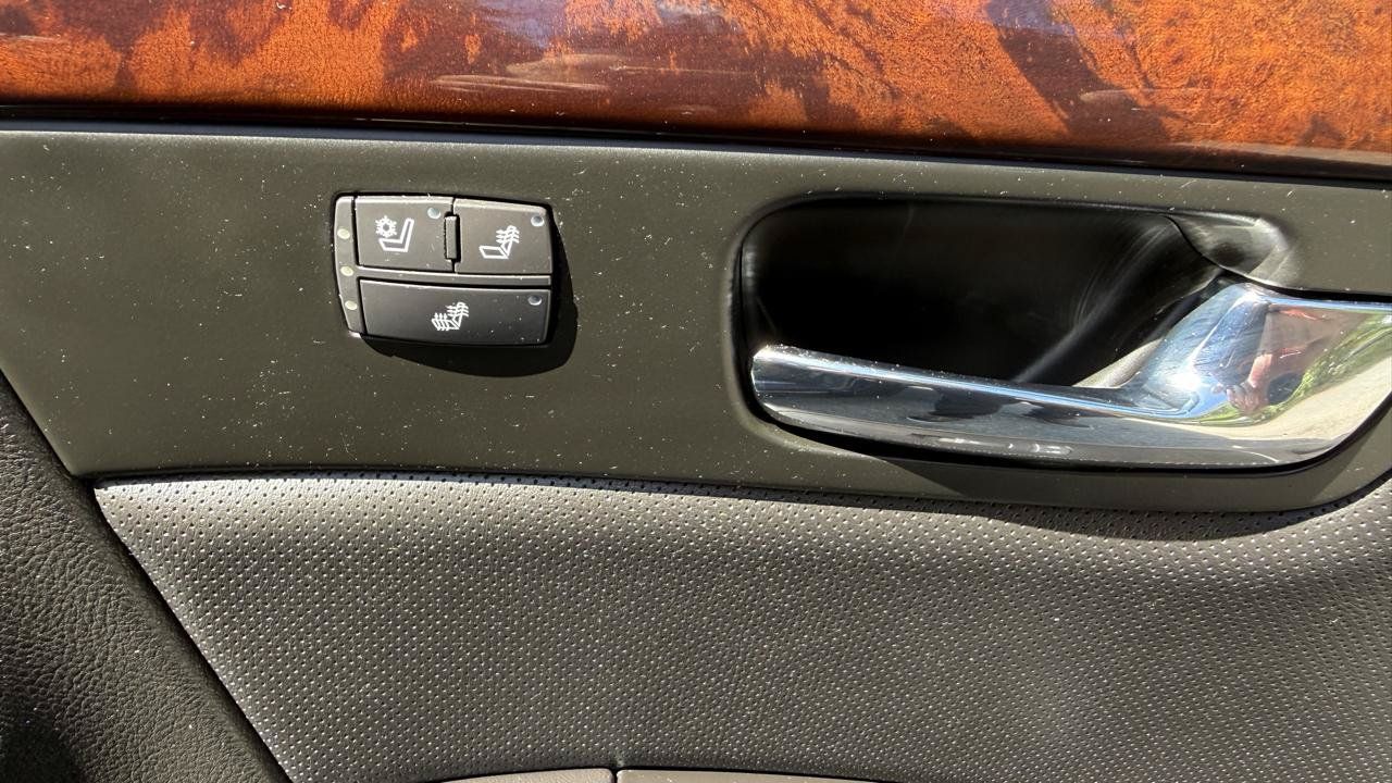 Used 2007 Cadillac DTS Performance FWD image 46
