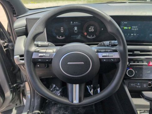 Used 2025 Hyundai Santa Cruz SEL FWD image 22