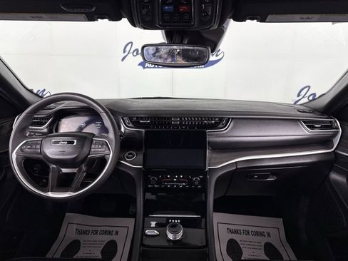 Used 2024 Jeep Grand Cherokee L Limited w/ Luxury Tech Group II image 2