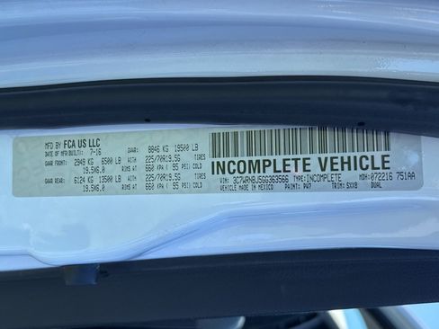 Used 2016 RAM 5500 Tradesman w/ Power & Remote Entry Group AWD/4WD image 38