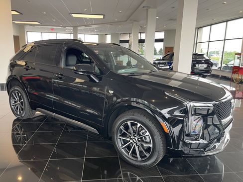 Certified 2024 Cadillac XT4 Sport AWD/4WD image 8