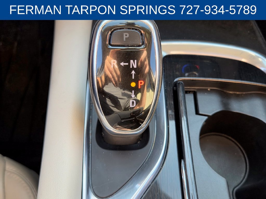 Used 2020 Buick Enclave Premium w/ Sun and Sites Package FWD image 25