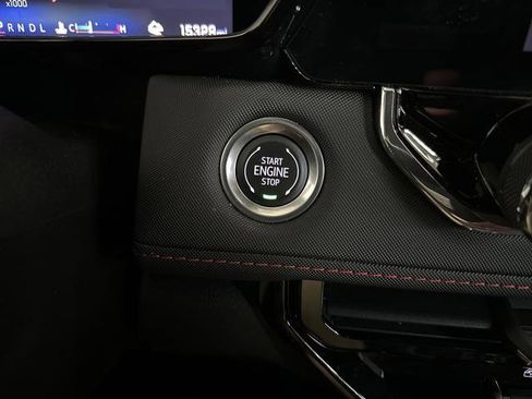 Used 2024 Chevrolet Colorado Z71 w/ Z71 Convenience Package 2 image 29