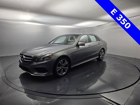 Used 2015 Mercedes-Benz E 350 Sedan image 9