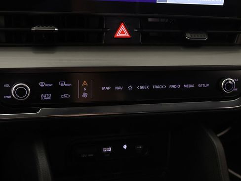 Used 2023 Kia Sportage EX image 49