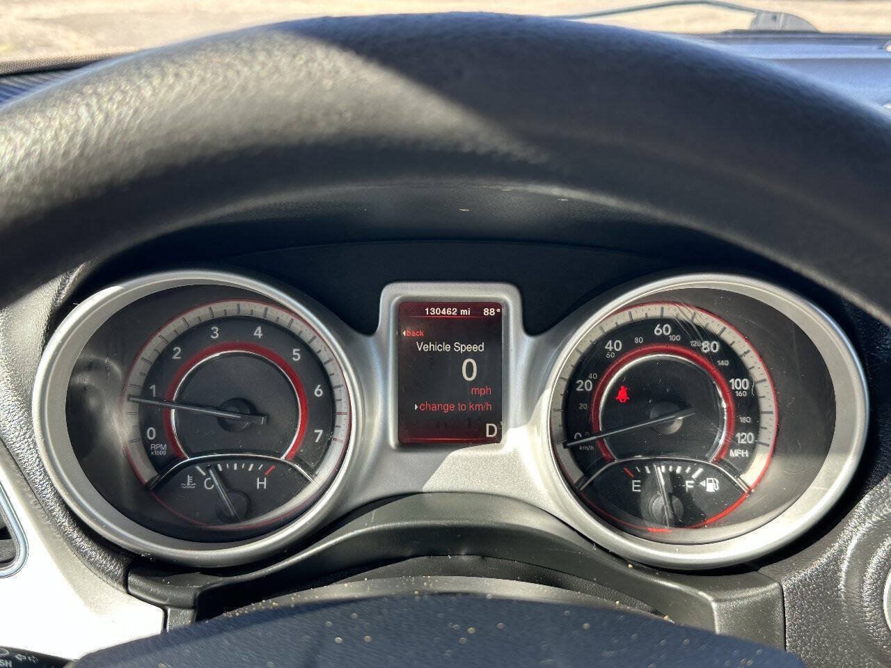 Used 2019 Dodge Journey SE FWD image 15