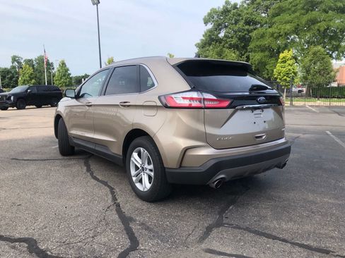 Used 2020 Ford Edge SEL w/ Convenience Package FWD image 5