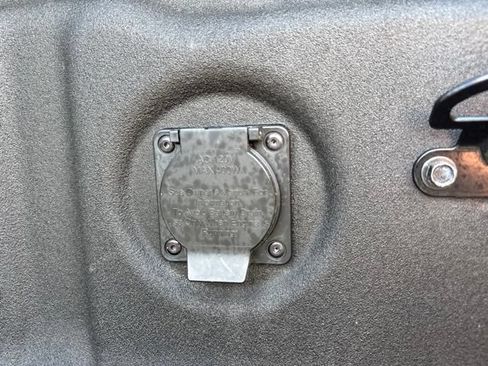 Certified 2023 Nissan Frontier PRO-4X w/ Pro-4X Premium Package AWD/4WD image 24