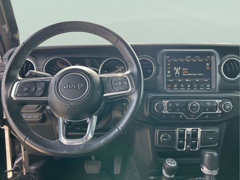 Used 2023 Jeep Wrangler Unlimited Sahara w/ Cold Weather Group image 11