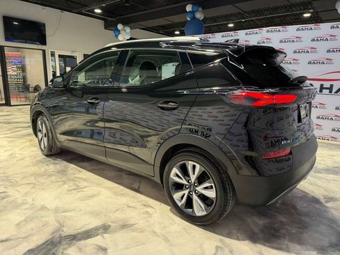 Used 2022 Chevrolet Bolt EUV LT w/ Convenience Package image 10