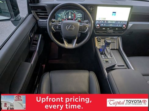 Used 2024 Lexus GX 550 image 13