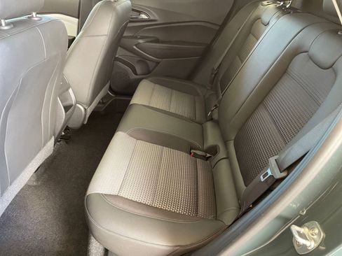 Used 2025 Chevrolet Trax LT image 23