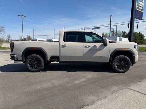 New 2026 GMC Sierra 2500 AT4 image 5