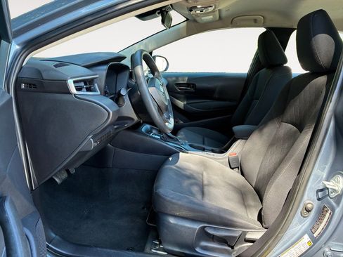 Used 2024 Toyota Corolla LE FWD image 9