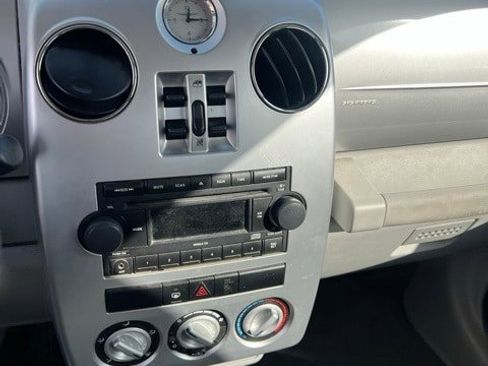 Used 2007 Chrysler PT Cruiser image 9