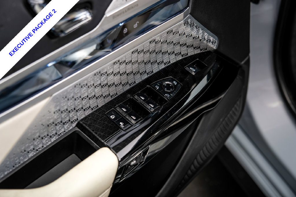Used 2023 BMW i7 xDrive60 AWD/4WD image 53