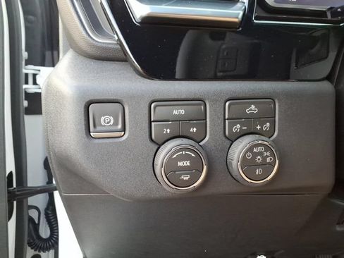 New 2026 Chevrolet Silverado 1500 RST w/ Convenience Package II AWD/4WD image 22