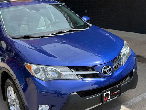 Used 2014 Toyota RAV4 Limited w/ Technology Package AWD/4WD image 10