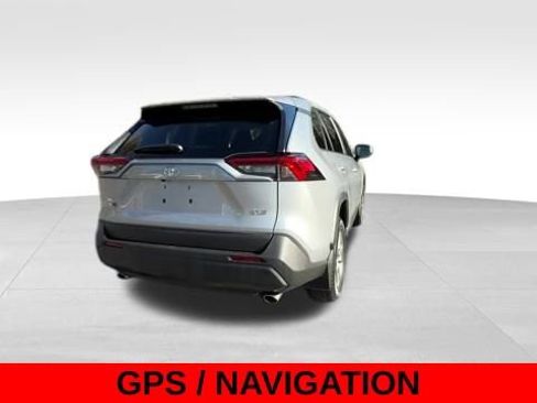 Used 2024 Toyota RAV4 XLE image 5