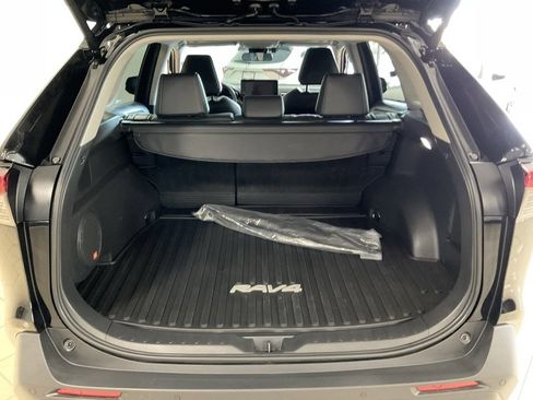 Used 2024 Toyota RAV4 XLE Premium image 22