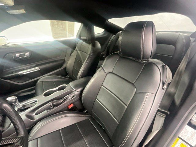 Used 2020 Ford Mustang GT RWD image 5